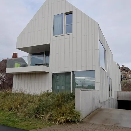 Apartment In Nieuwpoort By *