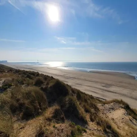 In Nieuwpoort By *